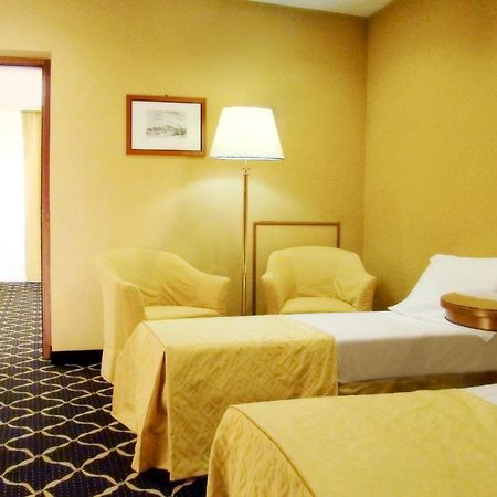 Ramada By Wyndham Naples Hotel Kültér fotó
