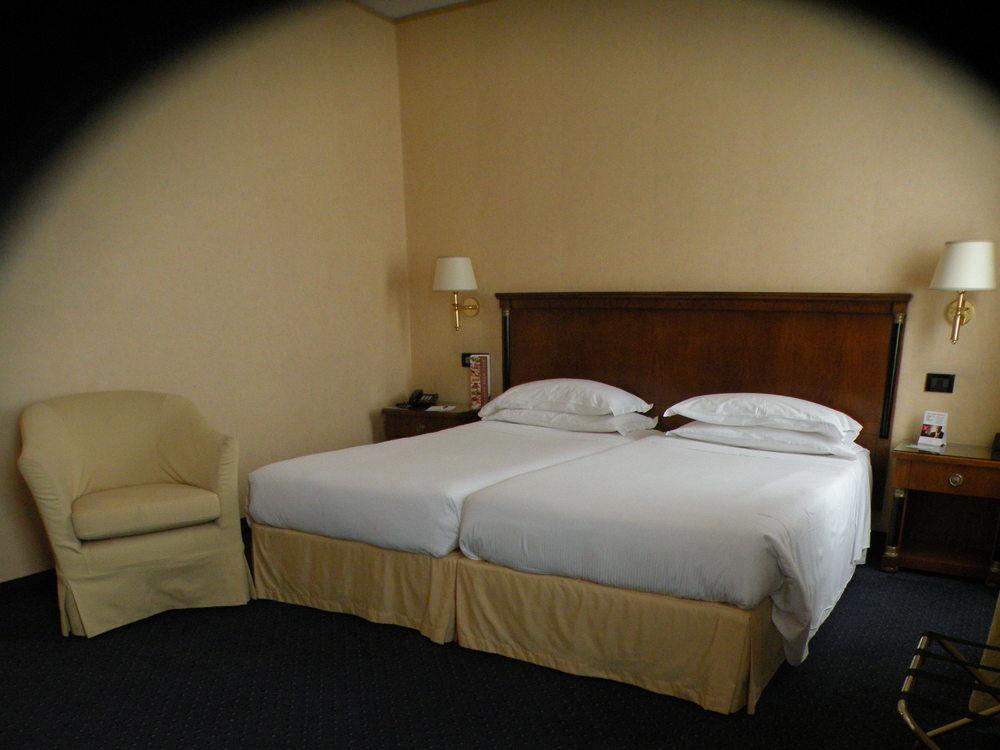 Ramada By Wyndham Naples Hotel Kültér fotó
