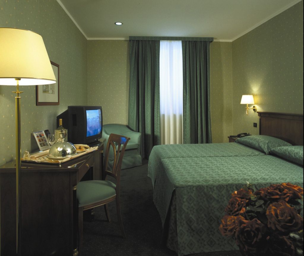 Ramada By Wyndham Naples Hotel Kültér fotó