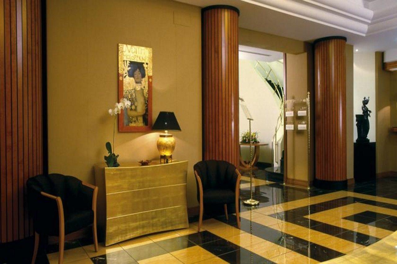 Ramada By Wyndham Naples Hotel Beltér fotó